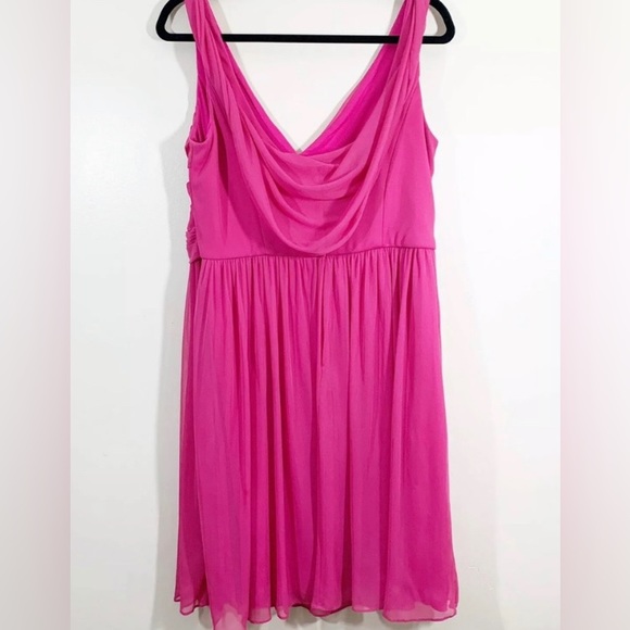 Davids Bridal 14 Short Mesh Cowl Back V-Neck Dress - Picture 2 of 5